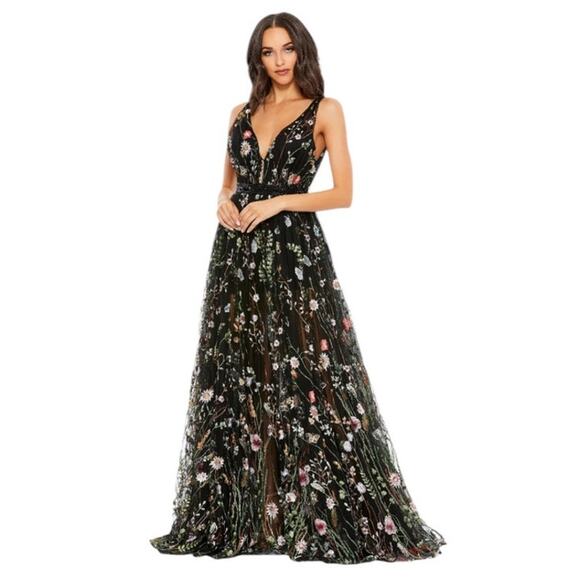 Mac Duggal NWT Size 6 Black Floral Embroidered Sleeveless A Line Gown 70132 - Picture 1 of 8